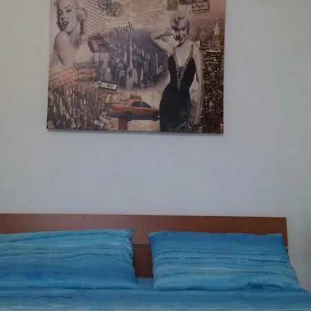Interno -b-