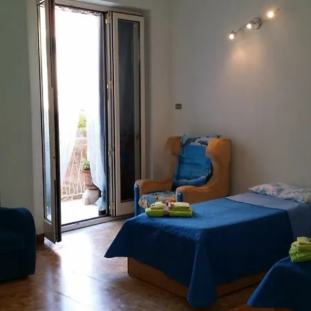 Couette-café Interno -b- *